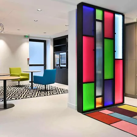 Mercure Gare De L'est 4* פריז