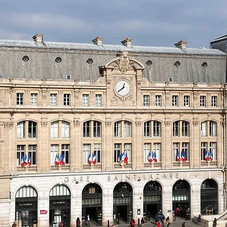 Mercure Gare De L'est 4* פריז