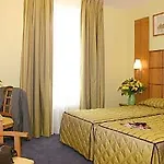 Hotel East Side Hotel Paris Gare De Est A Member Of Radisson Individuals