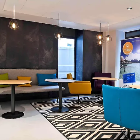 Otel Mercure Gare De L'est 4*