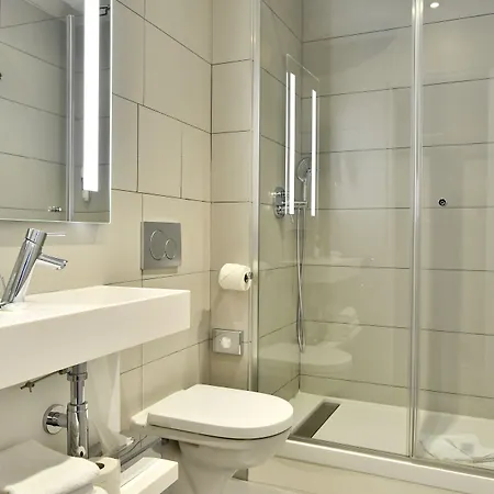 Отель East Side House Paris, A Member Of Radisson Individuals 4*